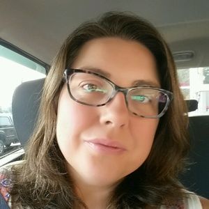 Meet your Posher, Leeanne